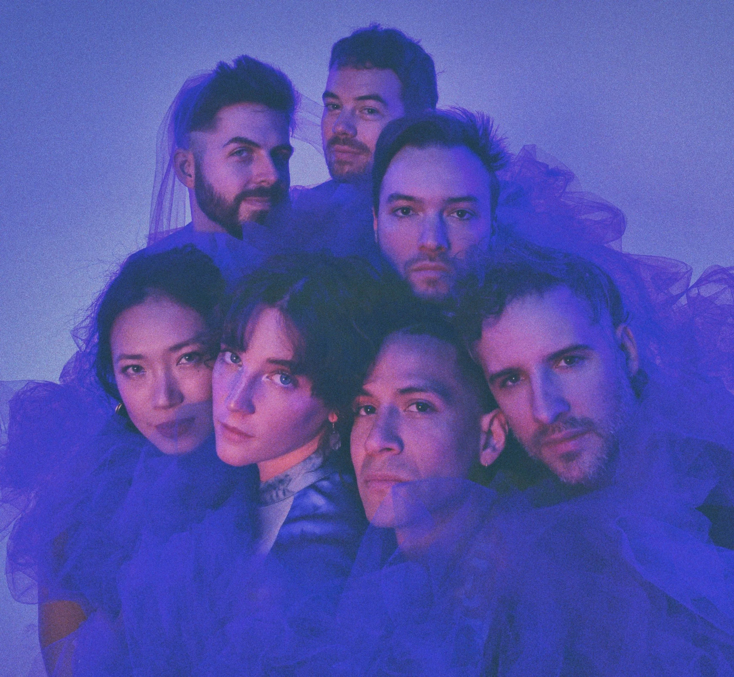  Sammy Rae & The Friends by Shervin Lainez 
